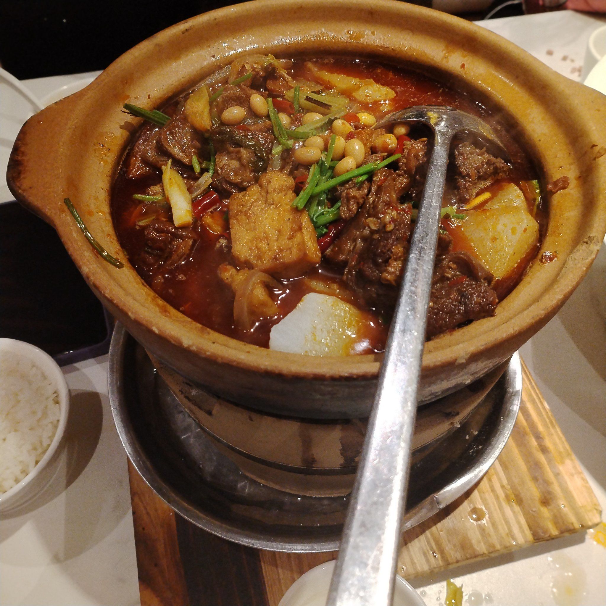 成都小吃一条街哪里正宗便宜.成都小吃一条街哪里正宗便宜又好吃叫勤什么路？-第1张图片