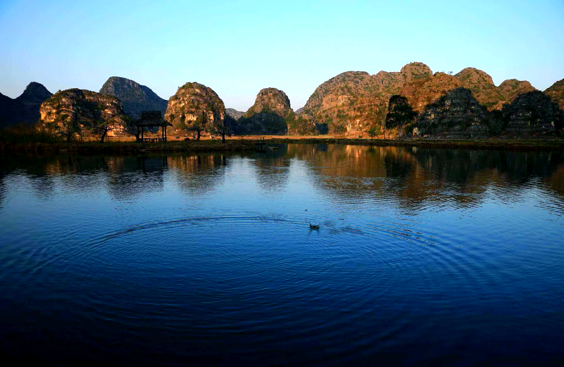 普者黑旅游攻略.普者黑旅游攻略必去景点?-第1张图片