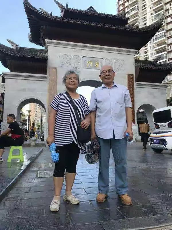 成都陪游玩一天的费用(成都陪游招聘)-第1张图片